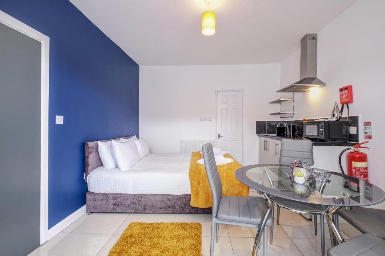 Fernbank Rooms Sudbury Hill, Harrow, Self-Contained Studios With En-Suite Harrow on the Hill Екстер'єр фото