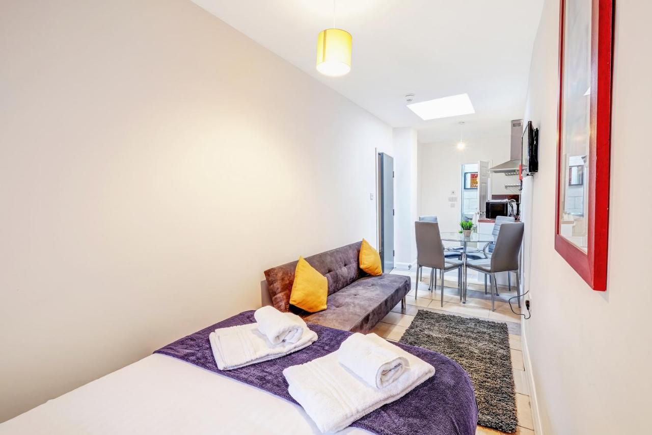 Fernbank Rooms Sudbury Hill, Harrow, Self-Contained Studios With En-Suite Harrow on the Hill Екстер'єр фото
