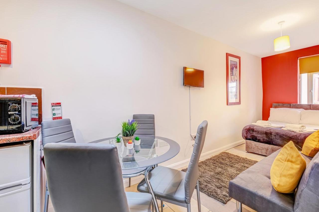 Fernbank Rooms Sudbury Hill, Harrow, Self-Contained Studios With En-Suite Harrow on the Hill Екстер'єр фото