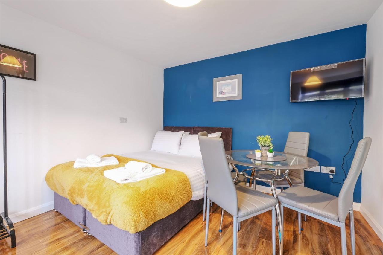 Fernbank Rooms Sudbury Hill, Harrow, Self-Contained Studios With En-Suite Harrow on the Hill Екстер'єр фото