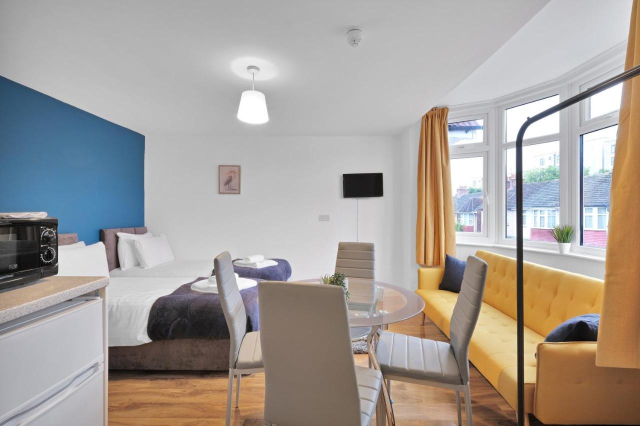 Fernbank Rooms Sudbury Hill, Harrow, Self-Contained Studios With En-Suite Harrow on the Hill Екстер'єр фото
