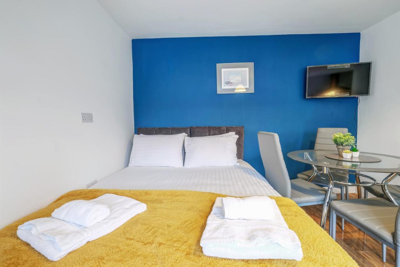 Fernbank Rooms Sudbury Hill, Harrow, Self-Contained Studios With En-Suite Harrow on the Hill Екстер'єр фото