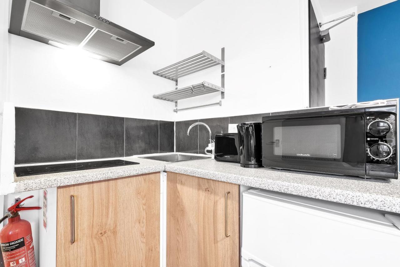 Fernbank Rooms Sudbury Hill, Harrow, Self-Contained Studios With En-Suite Harrow on the Hill Екстер'єр фото